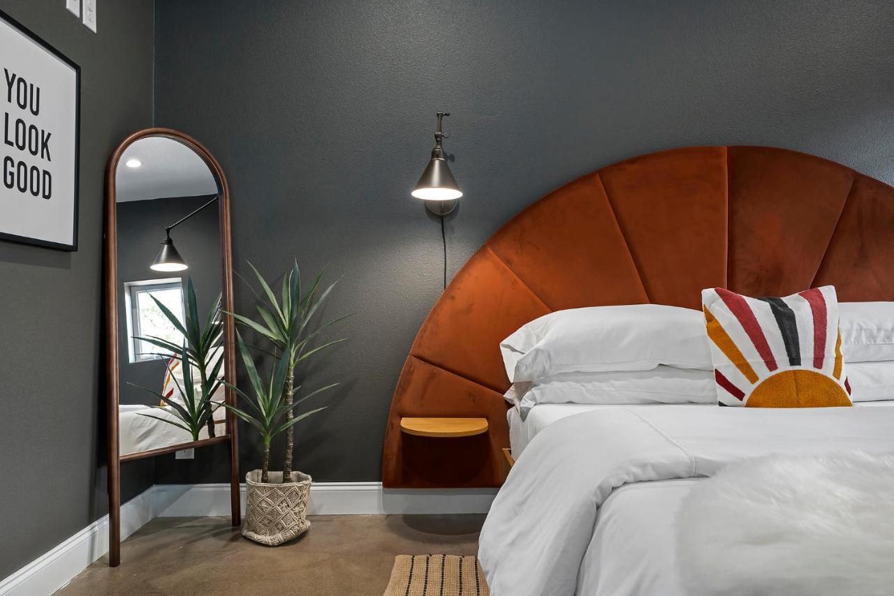 Container Haus Pet Friendly With Cowboy Pool Villa Fredericksburg Exteriör bild