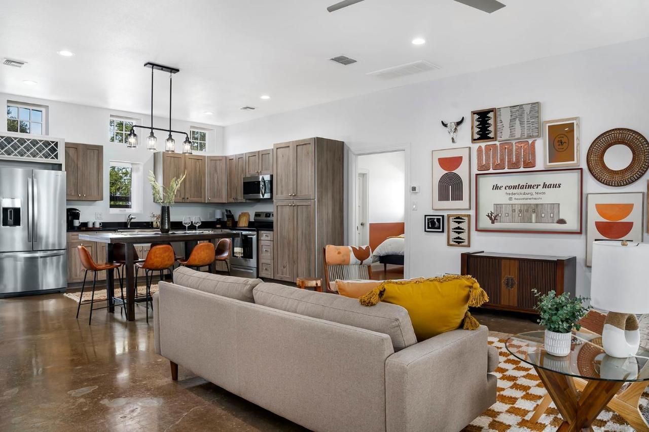 Container Haus Pet Friendly With Cowboy Pool Villa Fredericksburg Exteriör bild