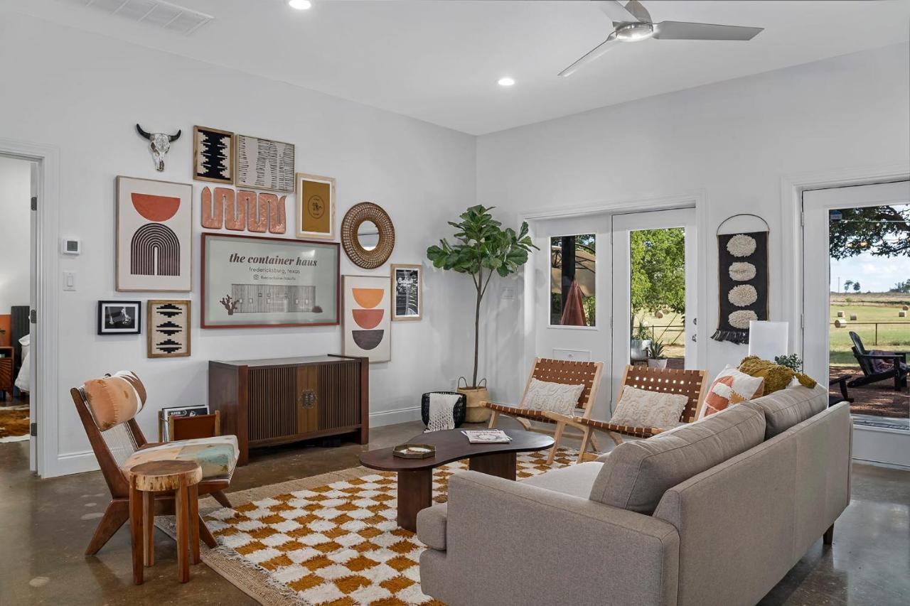 Container Haus Pet Friendly With Cowboy Pool Villa Fredericksburg Exteriör bild