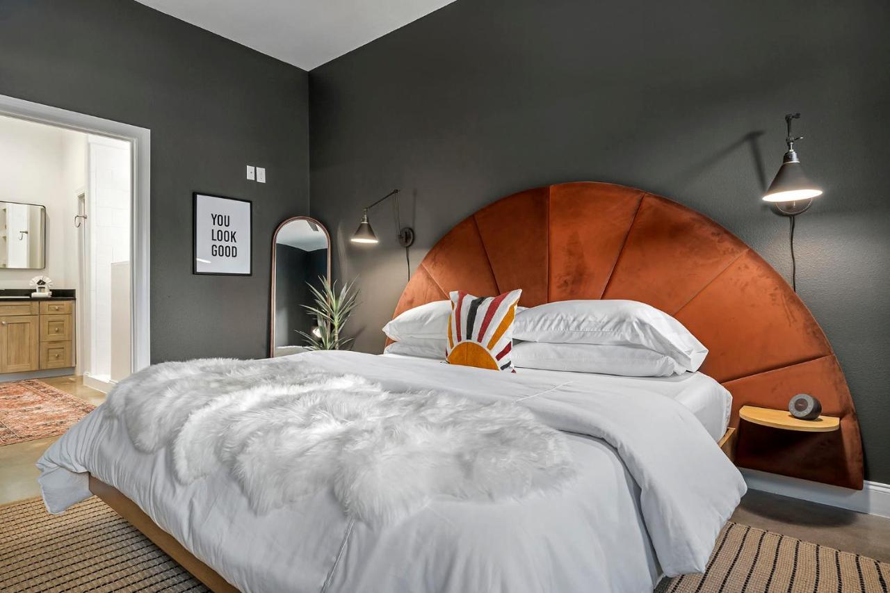 Container Haus Pet Friendly With Cowboy Pool Villa Fredericksburg Exteriör bild