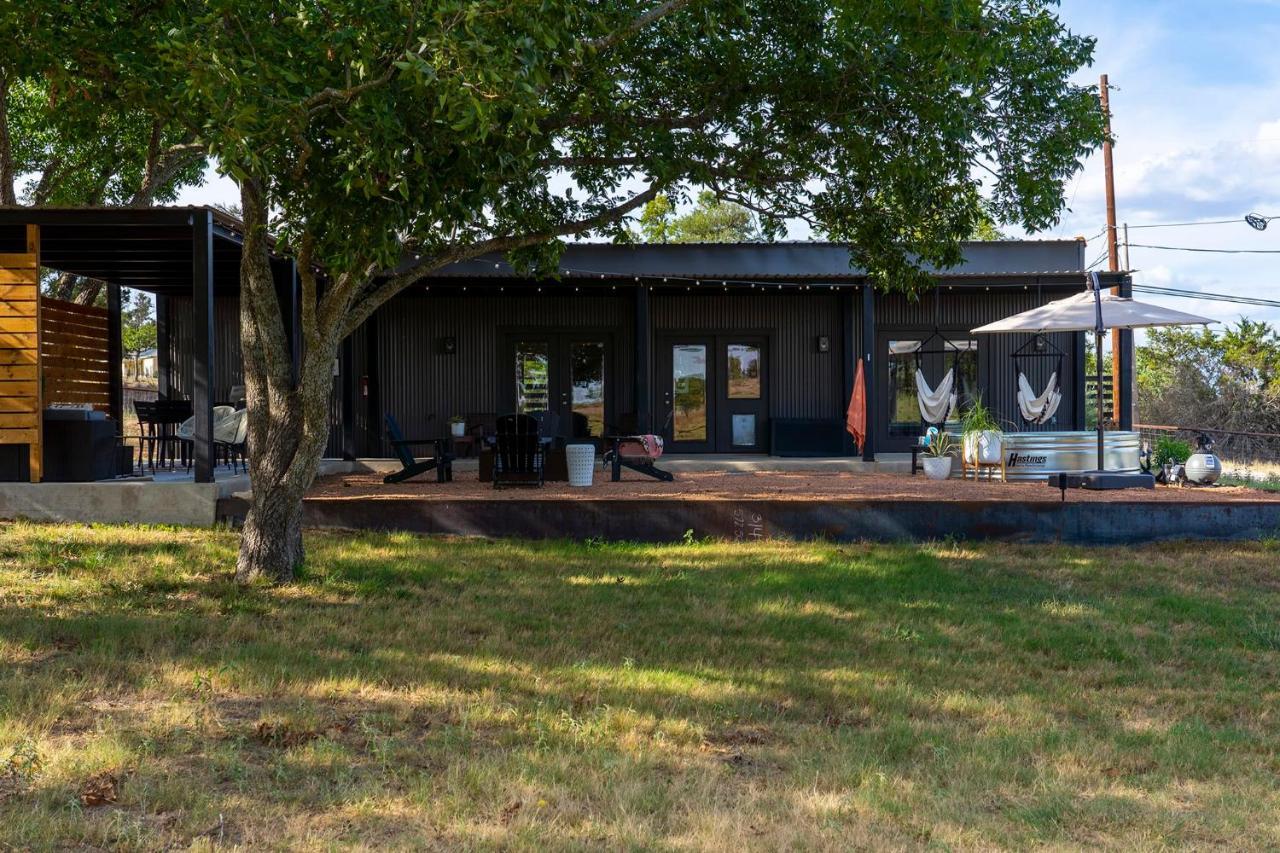 Container Haus Pet Friendly With Cowboy Pool Villa Fredericksburg Exteriör bild